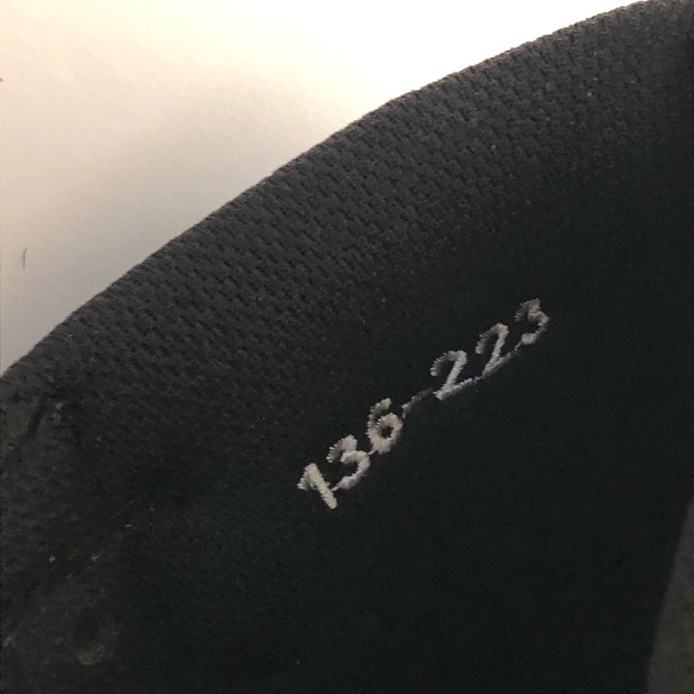 Jordan 1 - Picture 6 of 8